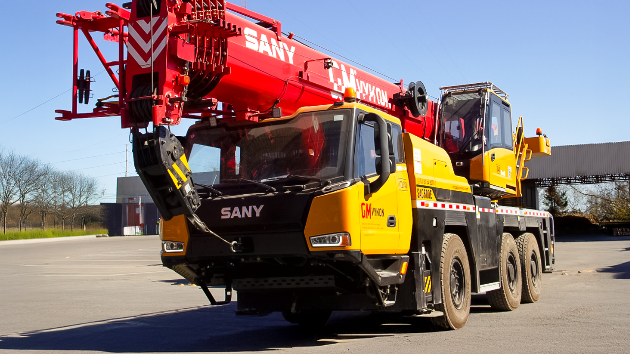 GRÚA MONTADA CAMIÓN 60 TON